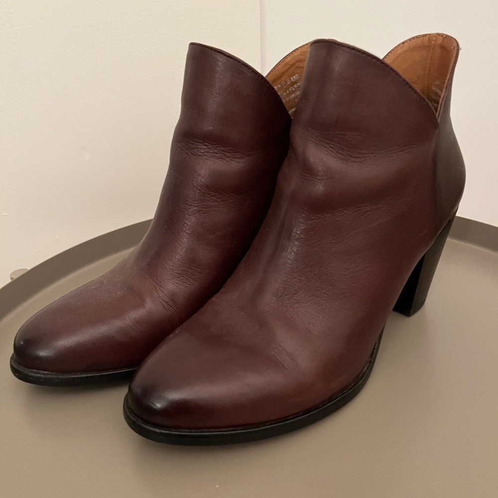 Thursday Boots Uptown Bootie - Dark Brown - 9.5